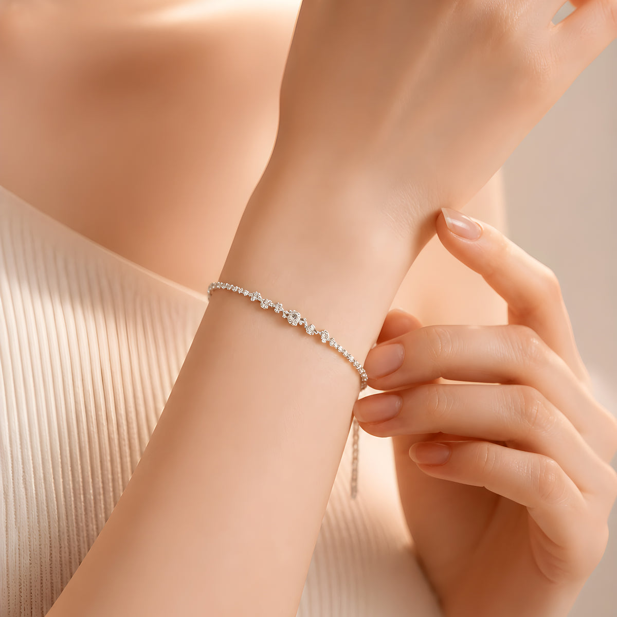 CRYSTAL CLUSTER CHARM CHAIN BRACELET