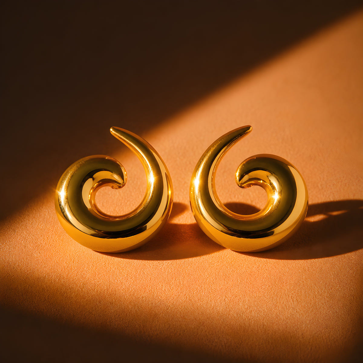 SPIRAL STUD EARRINGS