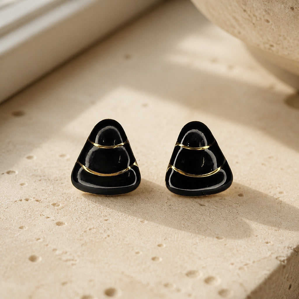 GEO TRIANGLE GOLD STRIPE STUD EARRINGS
