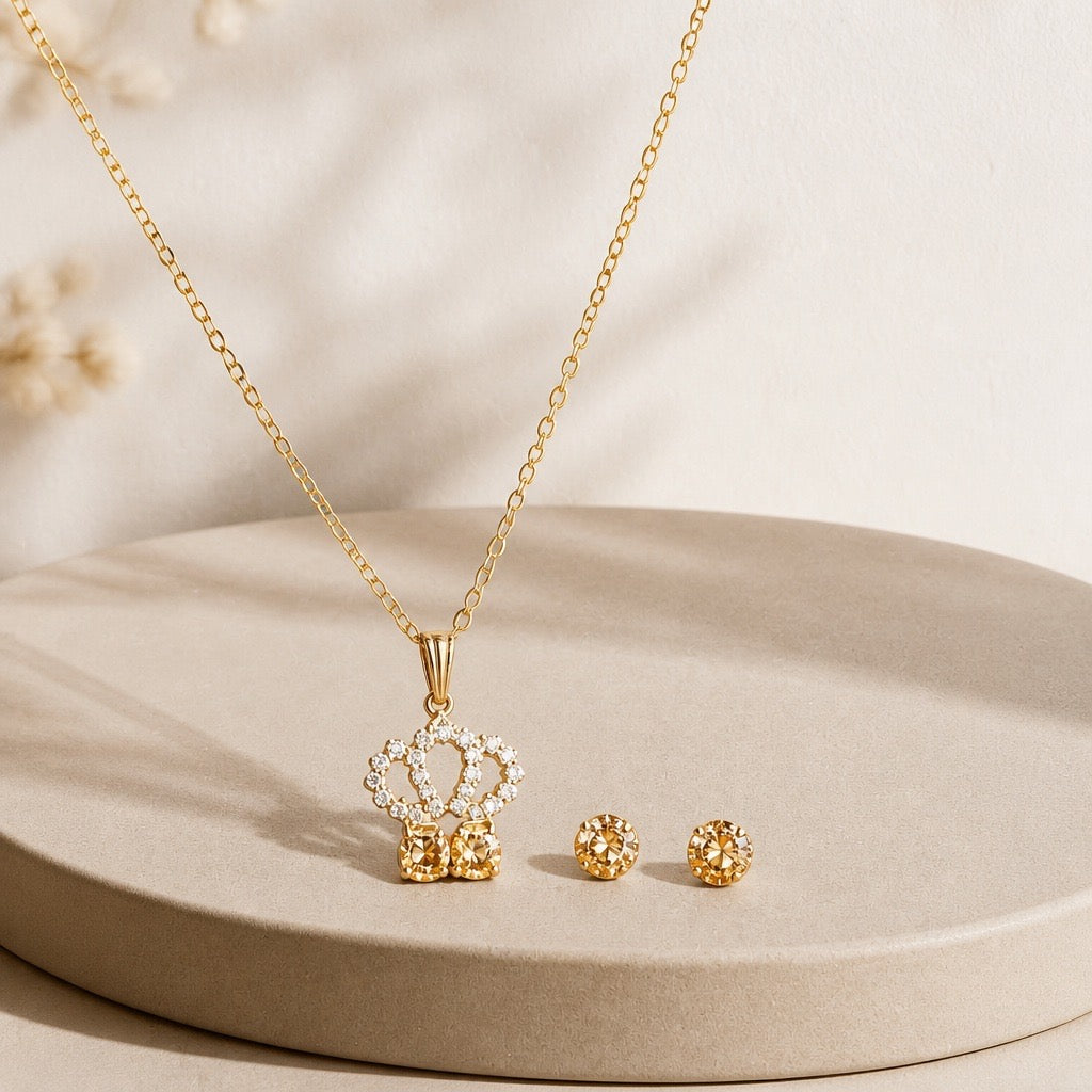 QUEEN CROWN GOLDEN PENDANT SET