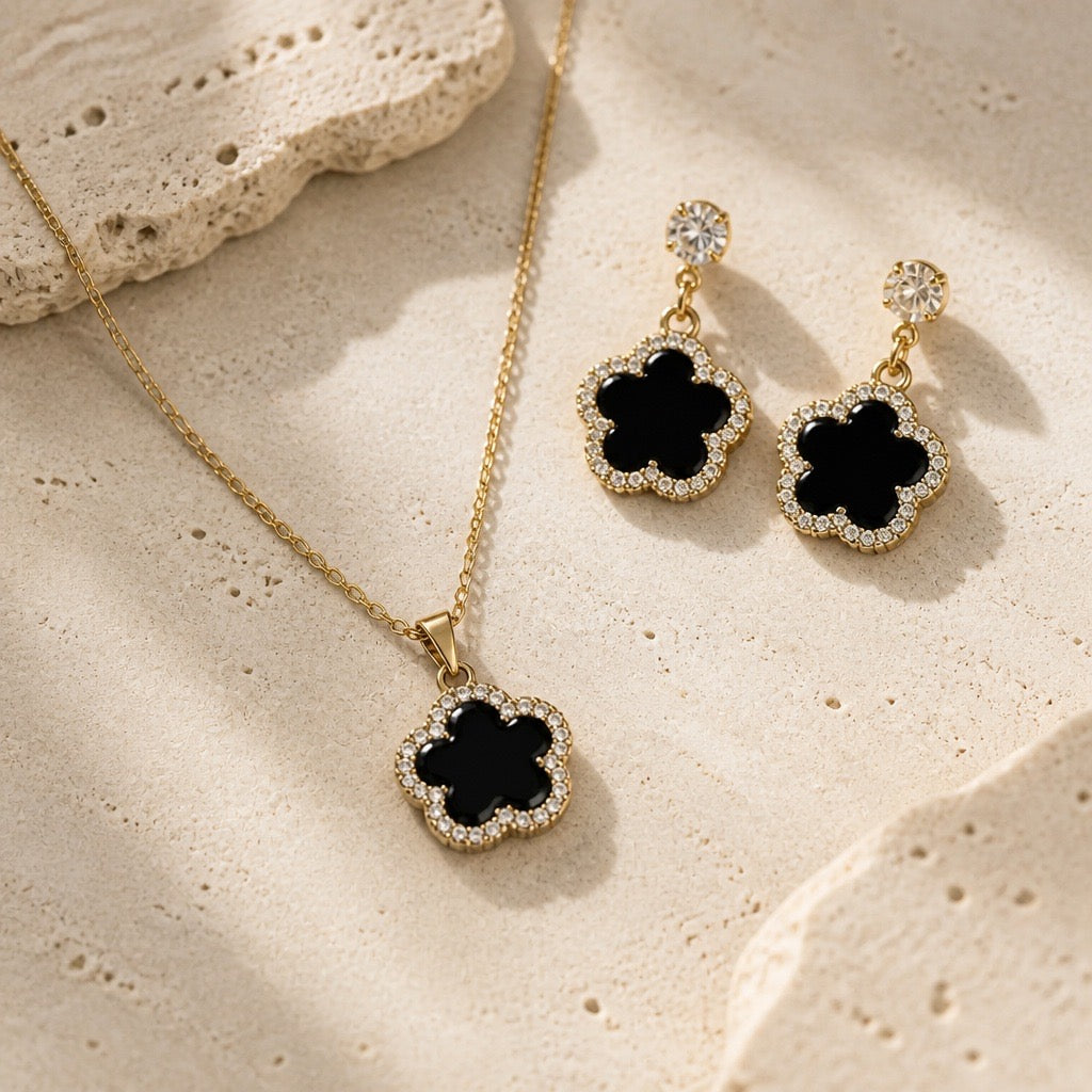NOIR CLOVER NECKLACE SET