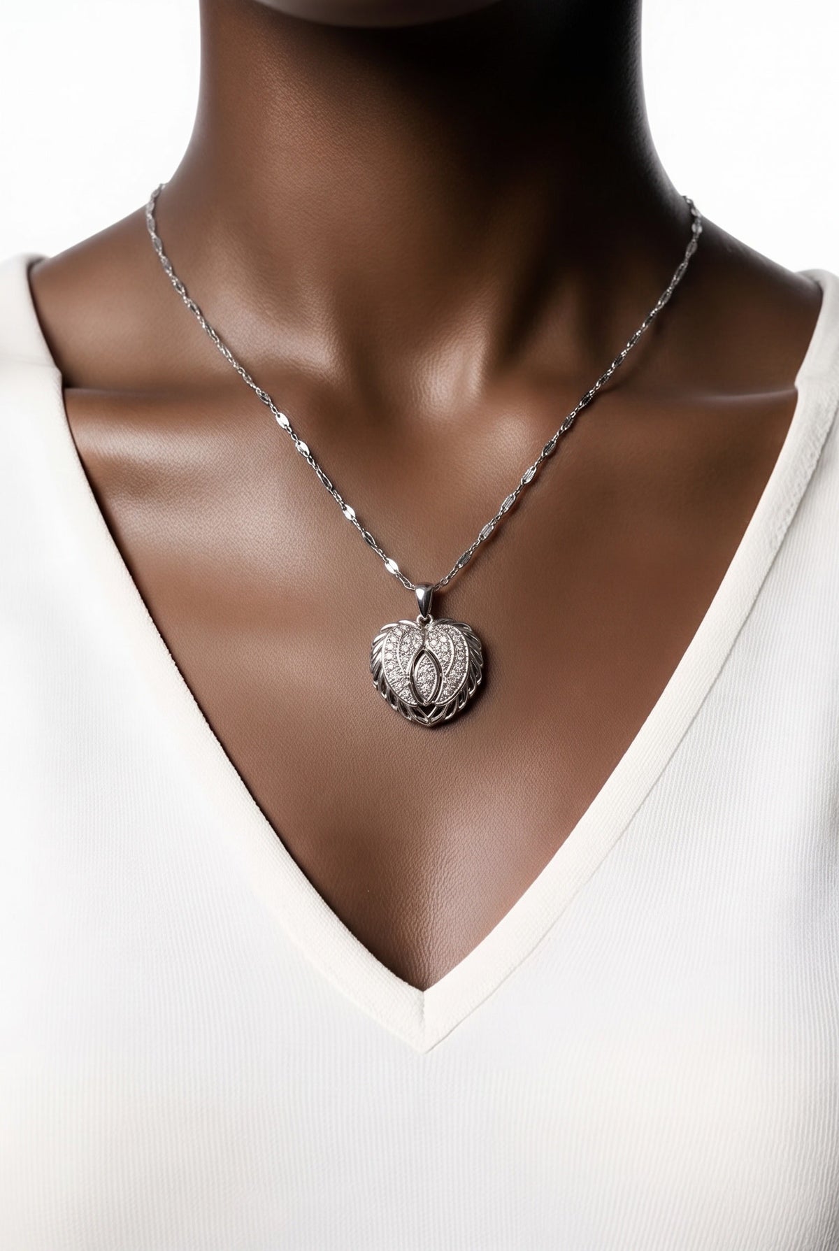 CRYSTAL CROWN HEART PENDANT NECKLACE